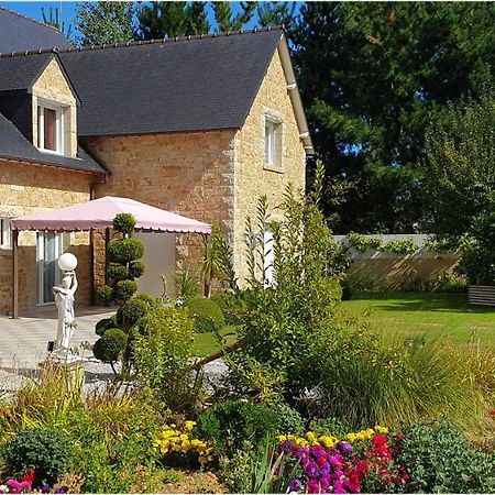 Les Centauris Bed and Breakfast Pléguien Eksteriør billede