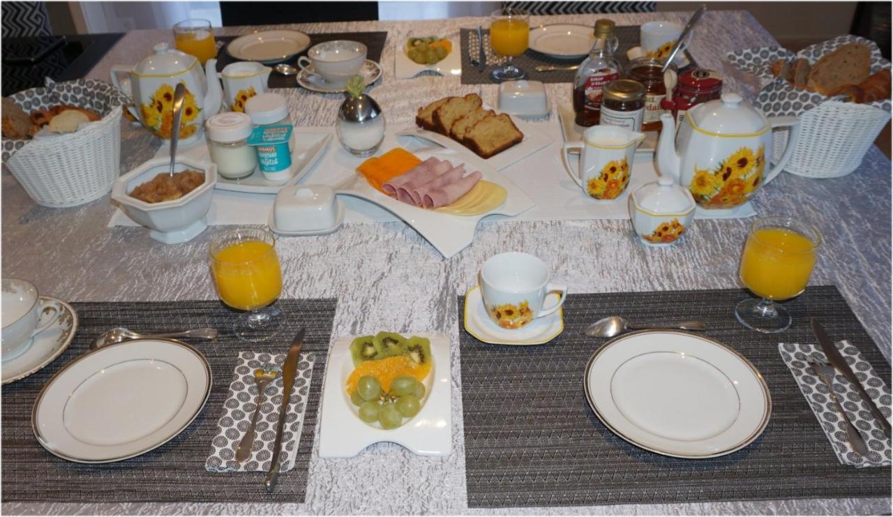 Les Centauris Bed and Breakfast Pléguien Eksteriør billede